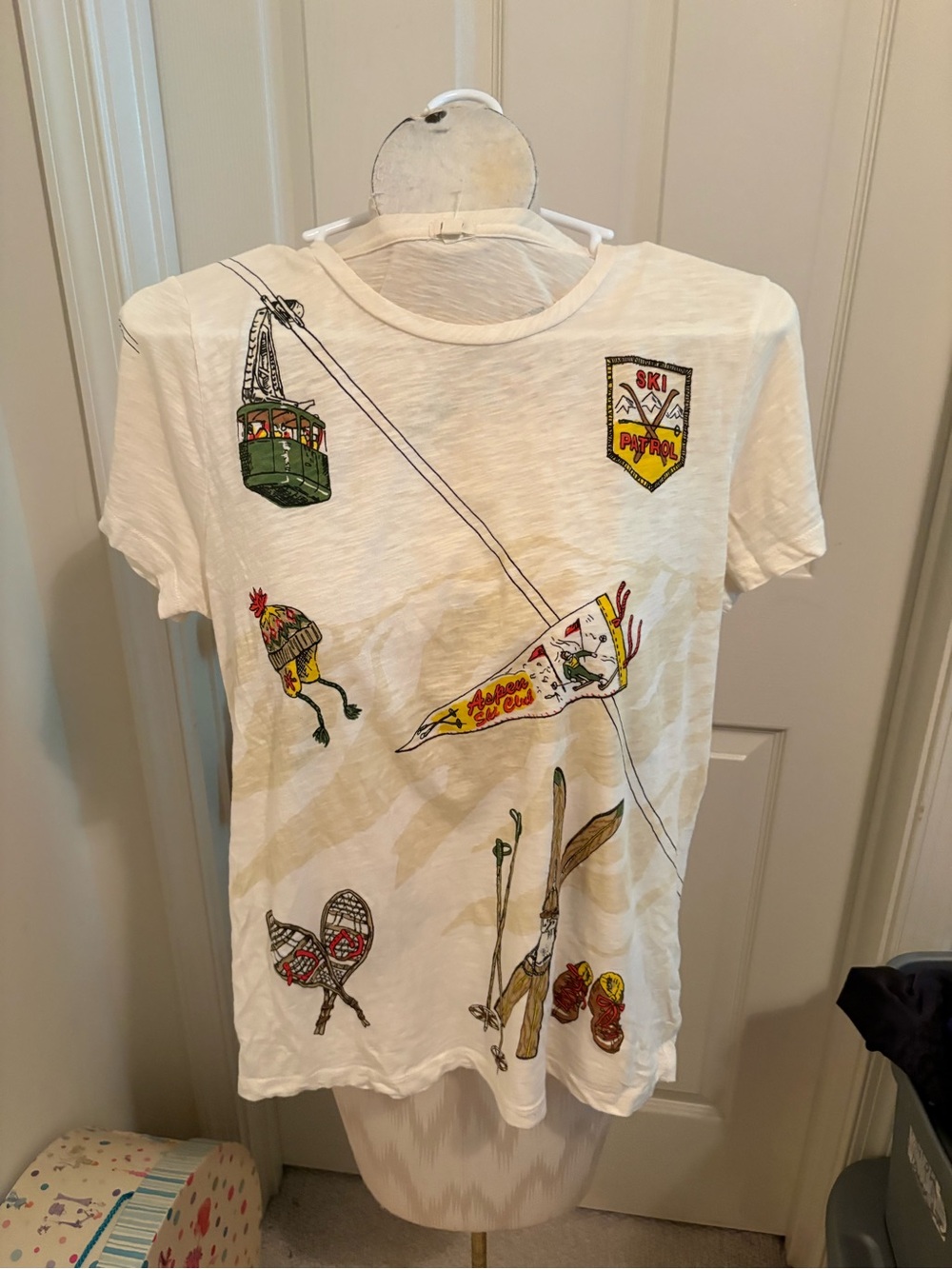 J. Crew Cream Ski-Themed Cardigan VAIL size M fashion show item $90